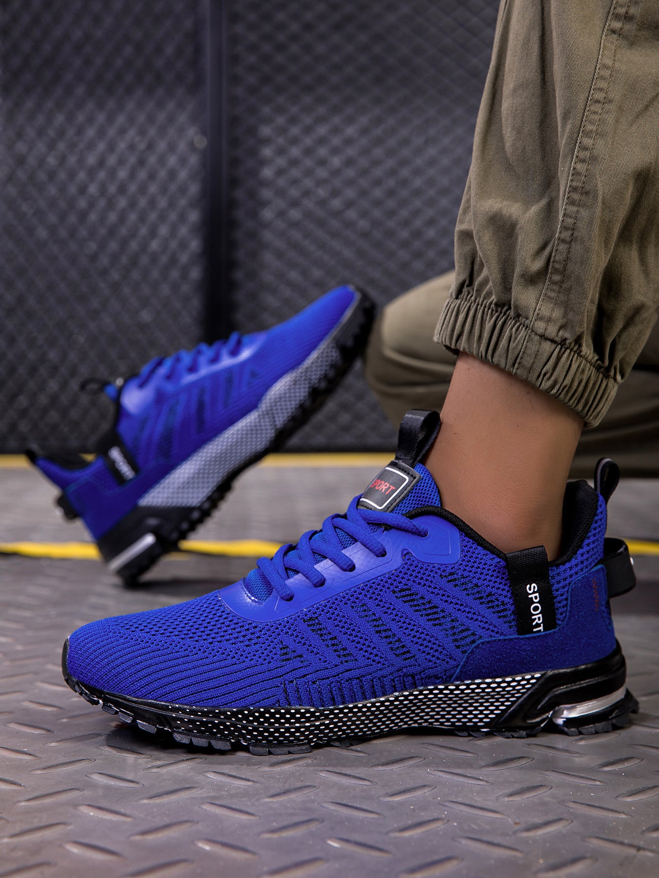 Men's Mesh Surface Lightweight Outdoor Hiking Breathable Sneakers - DM Otaku Shop